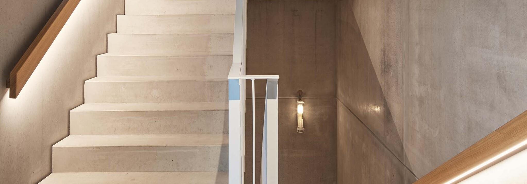 Integration von Lichtlösungen in Akustiksysteme